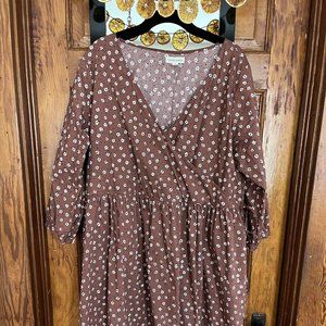 TRADLANDS Augusta Faux Wrap Floral Dress in Plum Womens Large